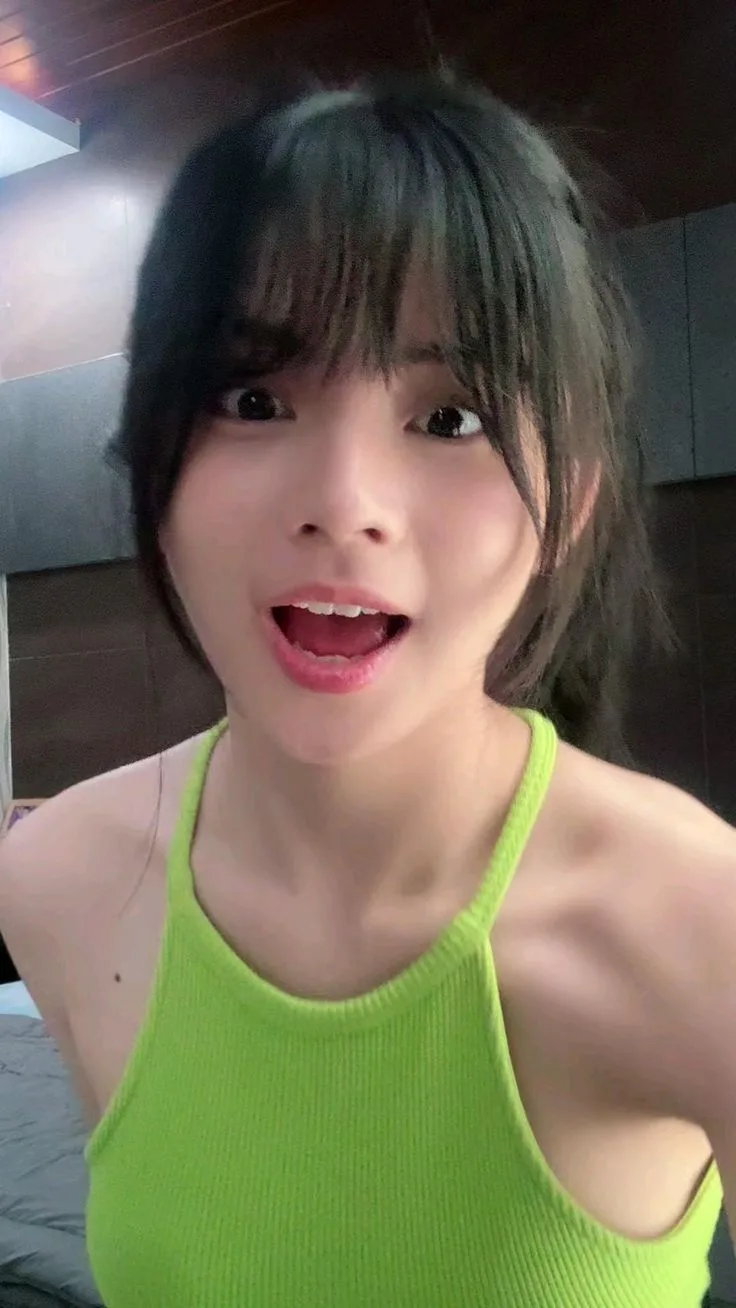 Bokep Indo | Laura Viral Update Kebaya Merah